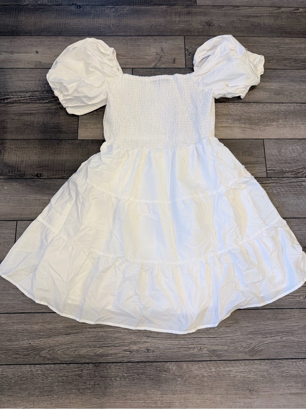 NWT White Puff Sleeve Smocked Sundress